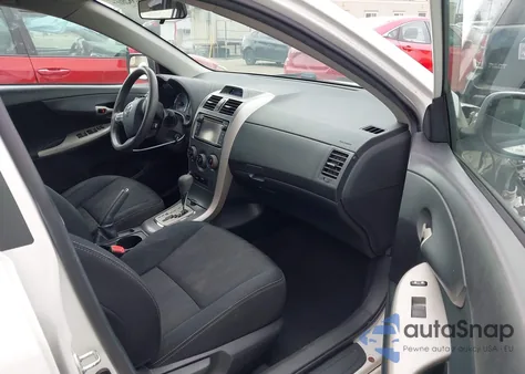 2013 Toyota Corolla S z USA, uszkodzony, nr VIN 5YFBU4EE1DP186961